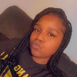 Meet your Posher, Brittney